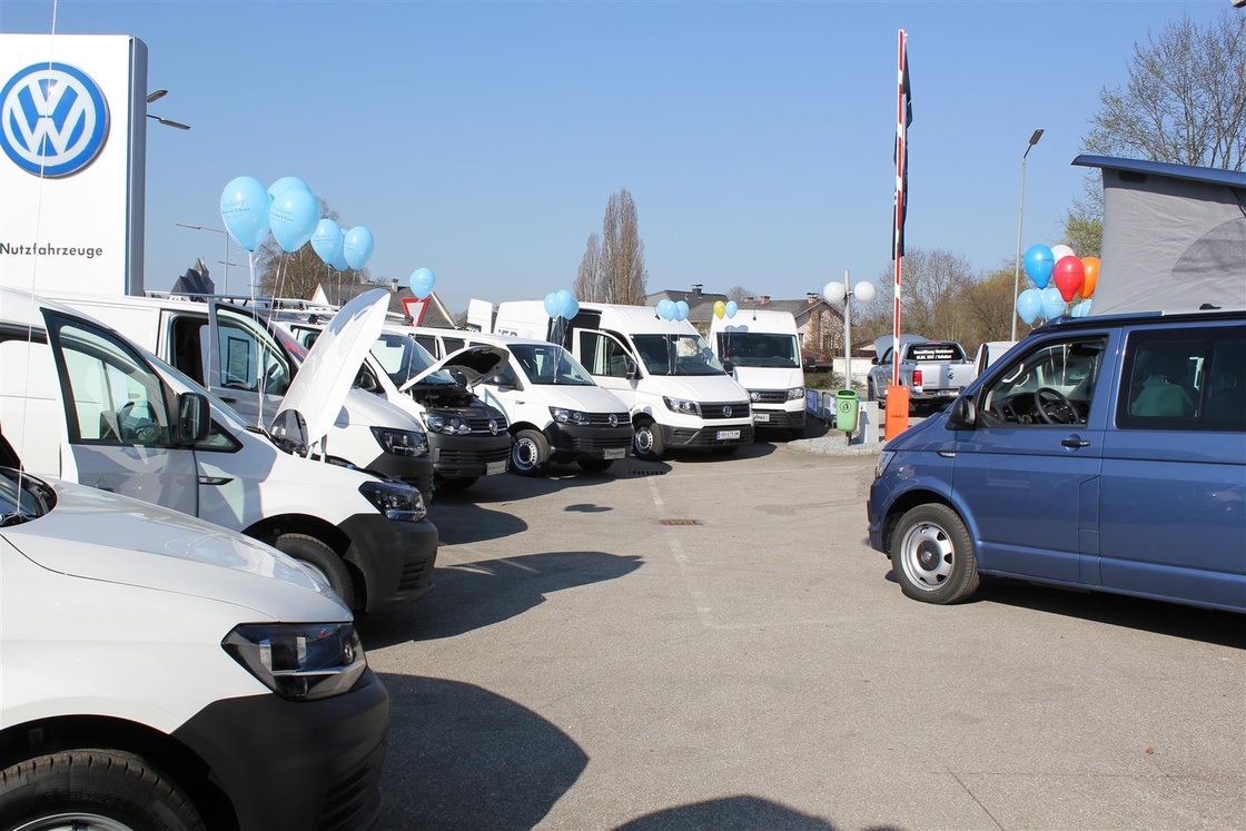 Eröffnung Auto Esthofer Team, Vöcklabruck - 1.4.2017, Teil 1