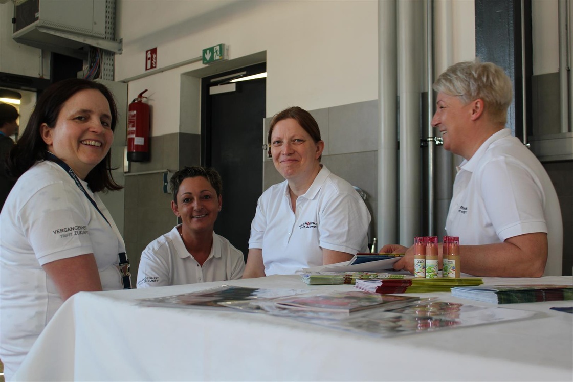 Eröffnung Auto Esthofer Team, Vöcklabruck - 1.4.2017, Teil 1